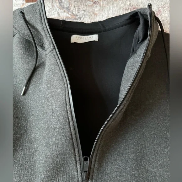 Everlane Street Zip Up Charcoal Grey - Picture 4 of 11